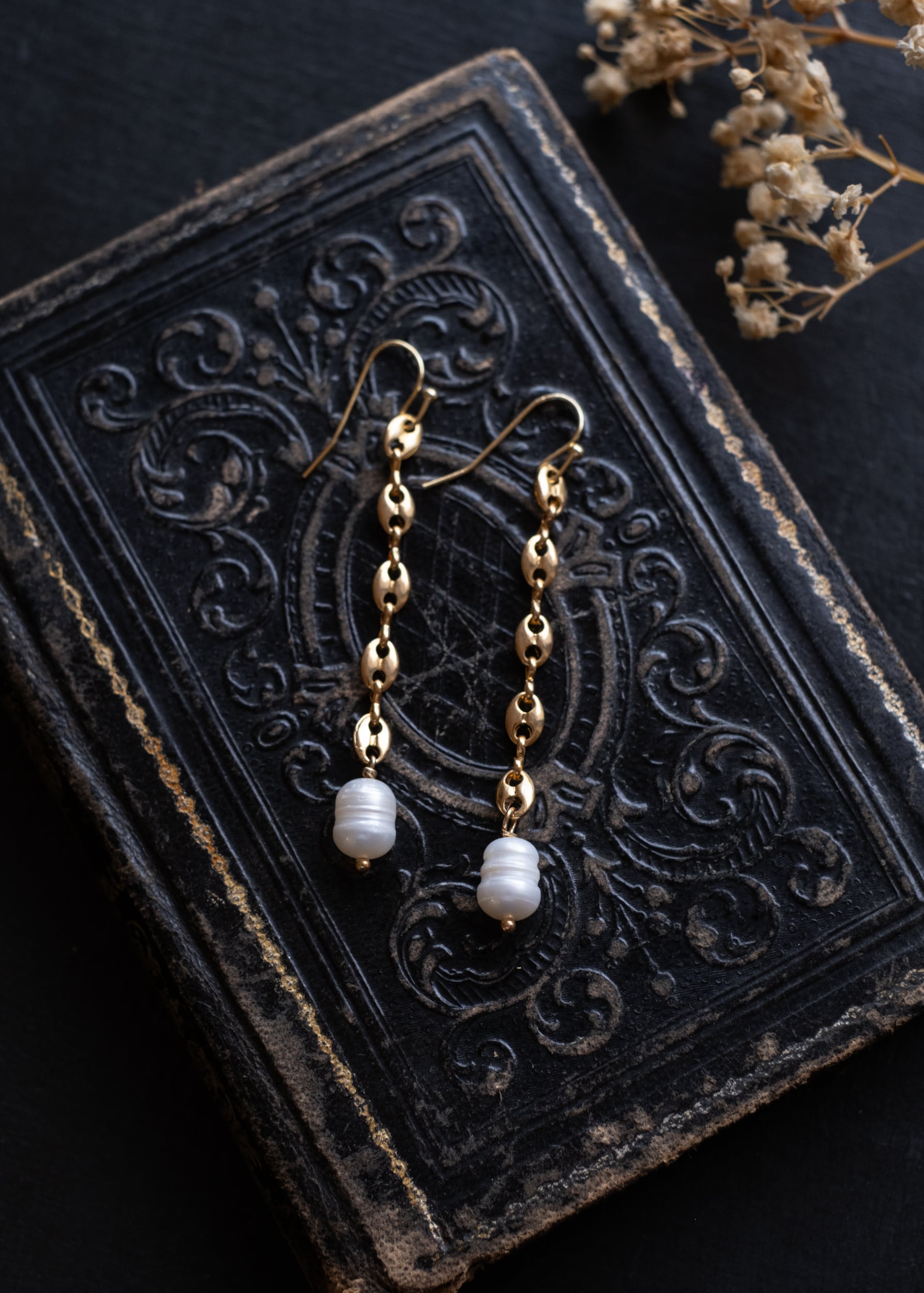 Golden Link and Pearl Drop Earrings