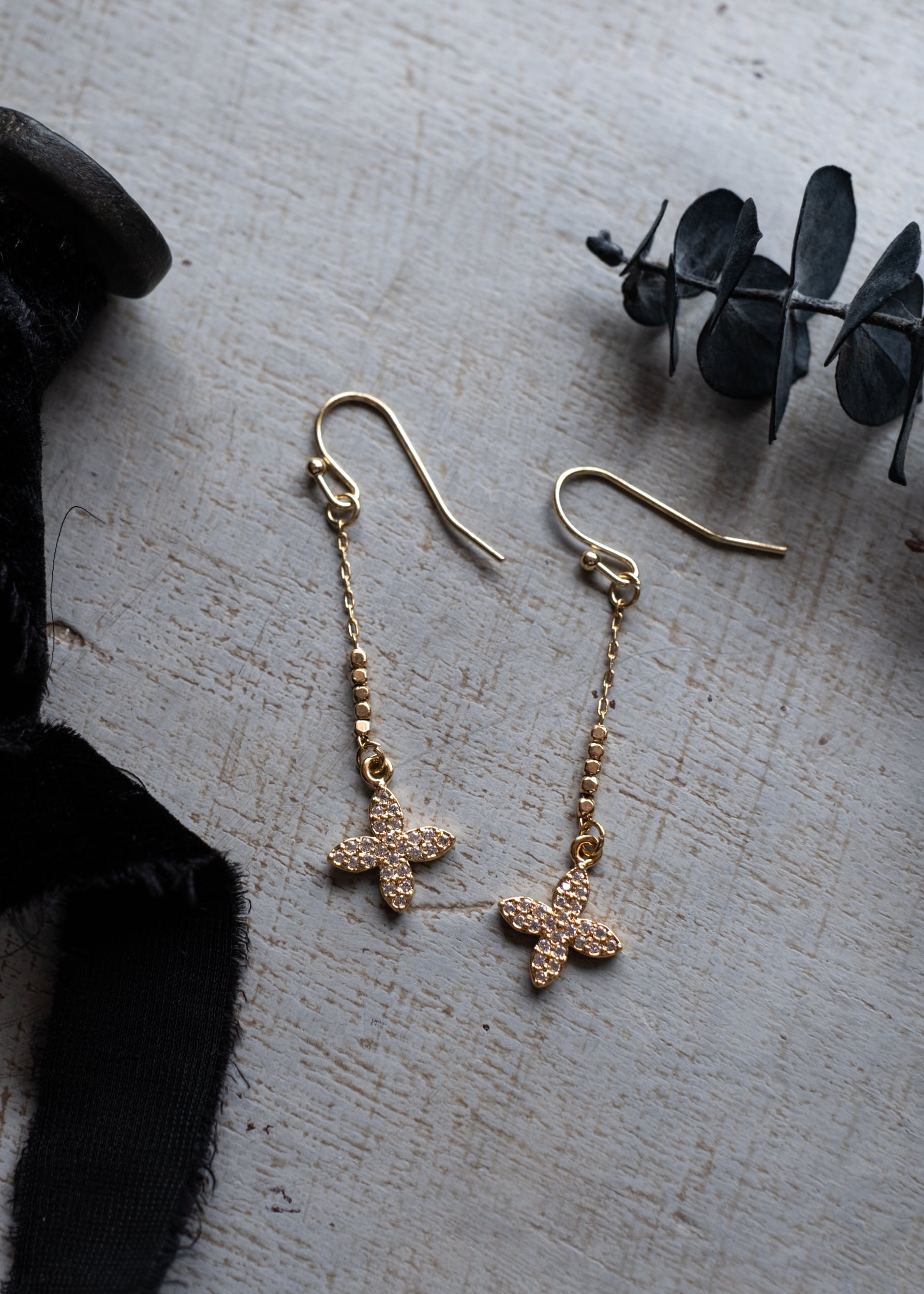 Golden Bloom Dangle Earrings