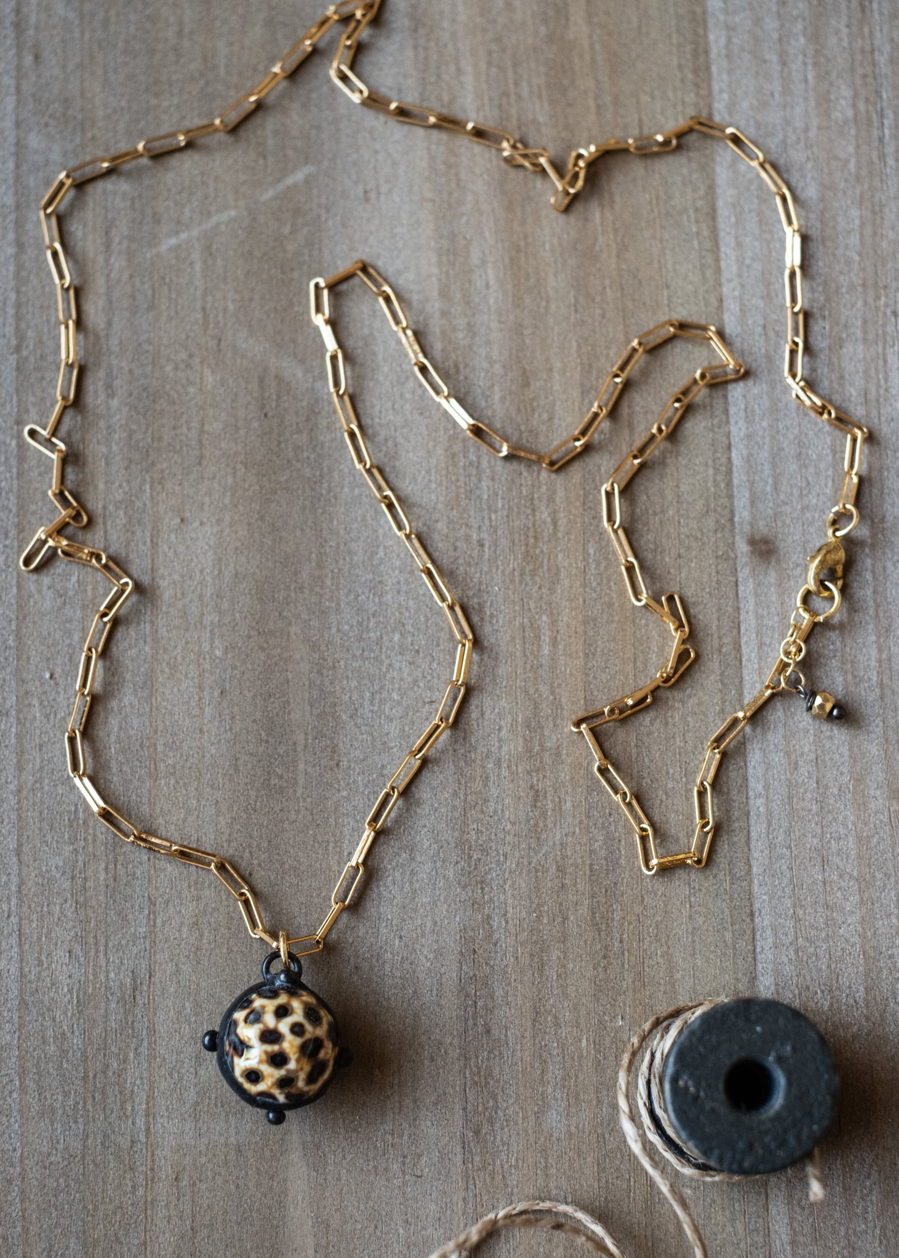 Speckled Sphere Pendant Necklace