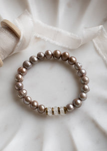Freshwater Pearl Bracelet by Atelier 363, photo d