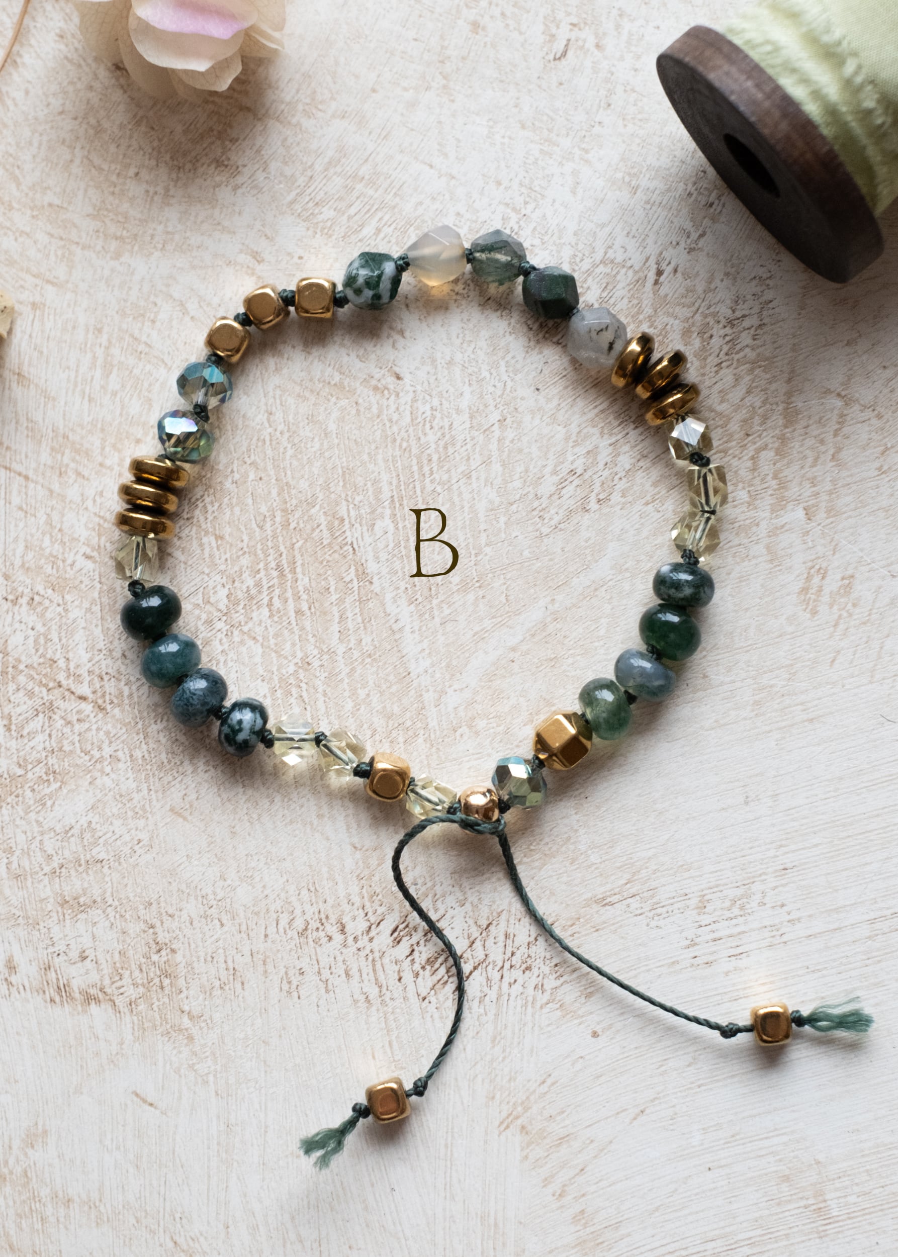 Olive Pearl and Moss Agate Adjustable Bracelet by Atelier 363, photo e