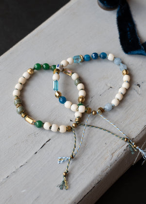 Bone and Jade Adjustable Bracelet in Green or Blue by Atelier 363, photo a