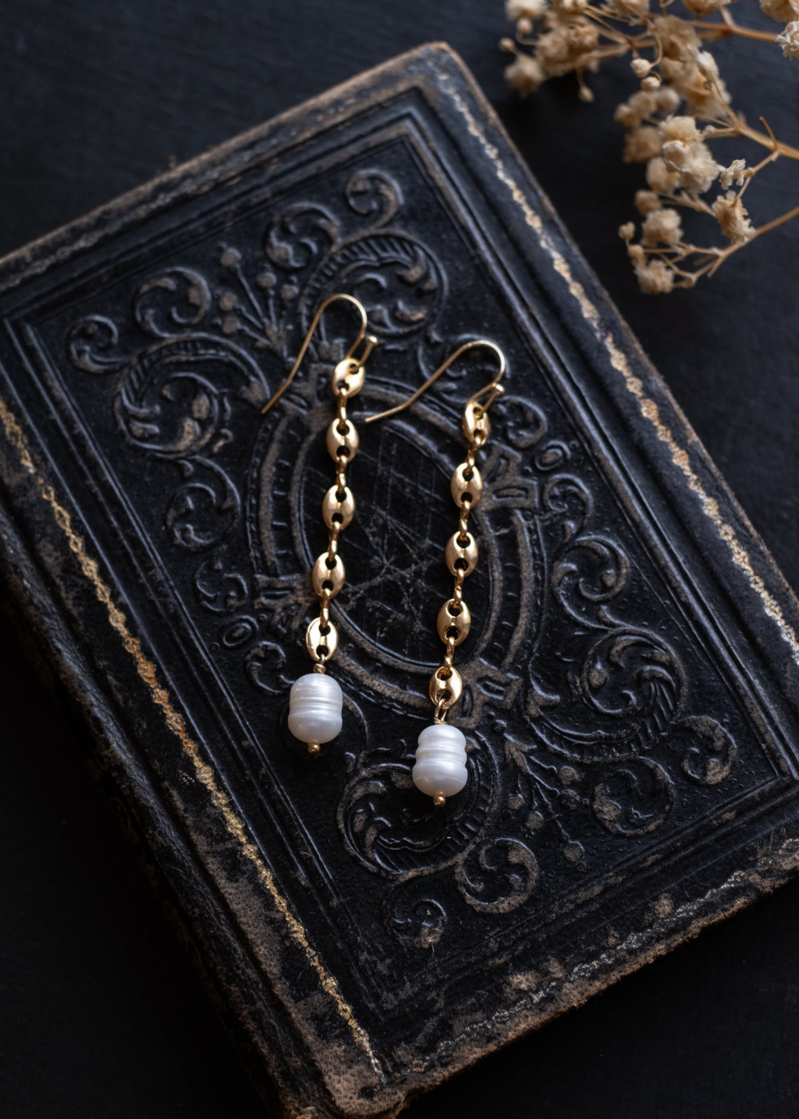 Golden Link and Pearl Drop Earrings