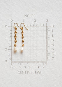 Golden Link and Pearl Drop Earrings by Atelier 363, photo d