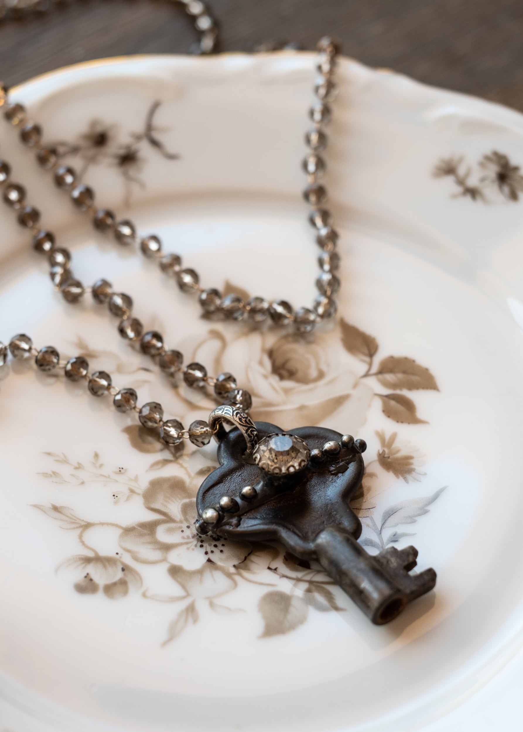Gatekeeper Necklace by Atelier 363, photo b