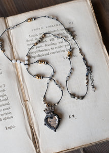 Crowned Heart Relic by Atelier 363, photo a