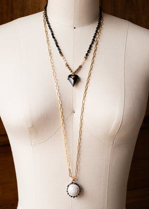 Luminous Moon Necklace by Atelier 363, photo d