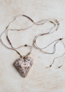 Powder Pink Velvet Heart Necklace by Atelier 363, photo d