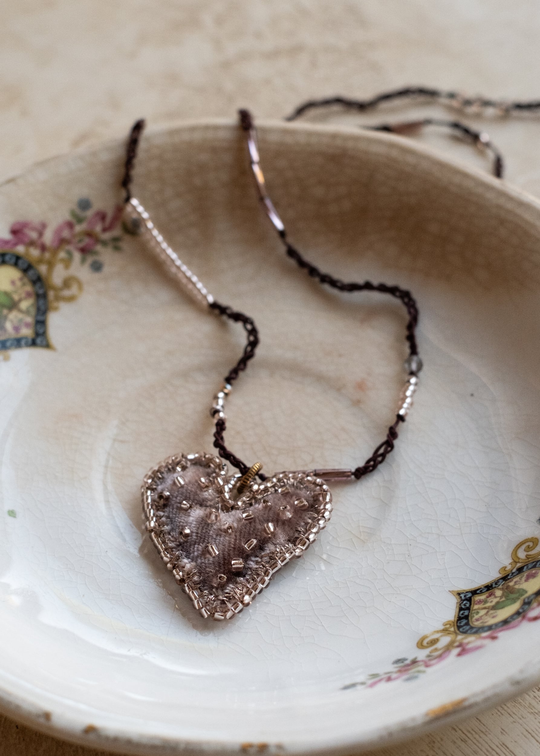Dusty Plum Velvet Heart Necklace by Atelier 363, photo d
