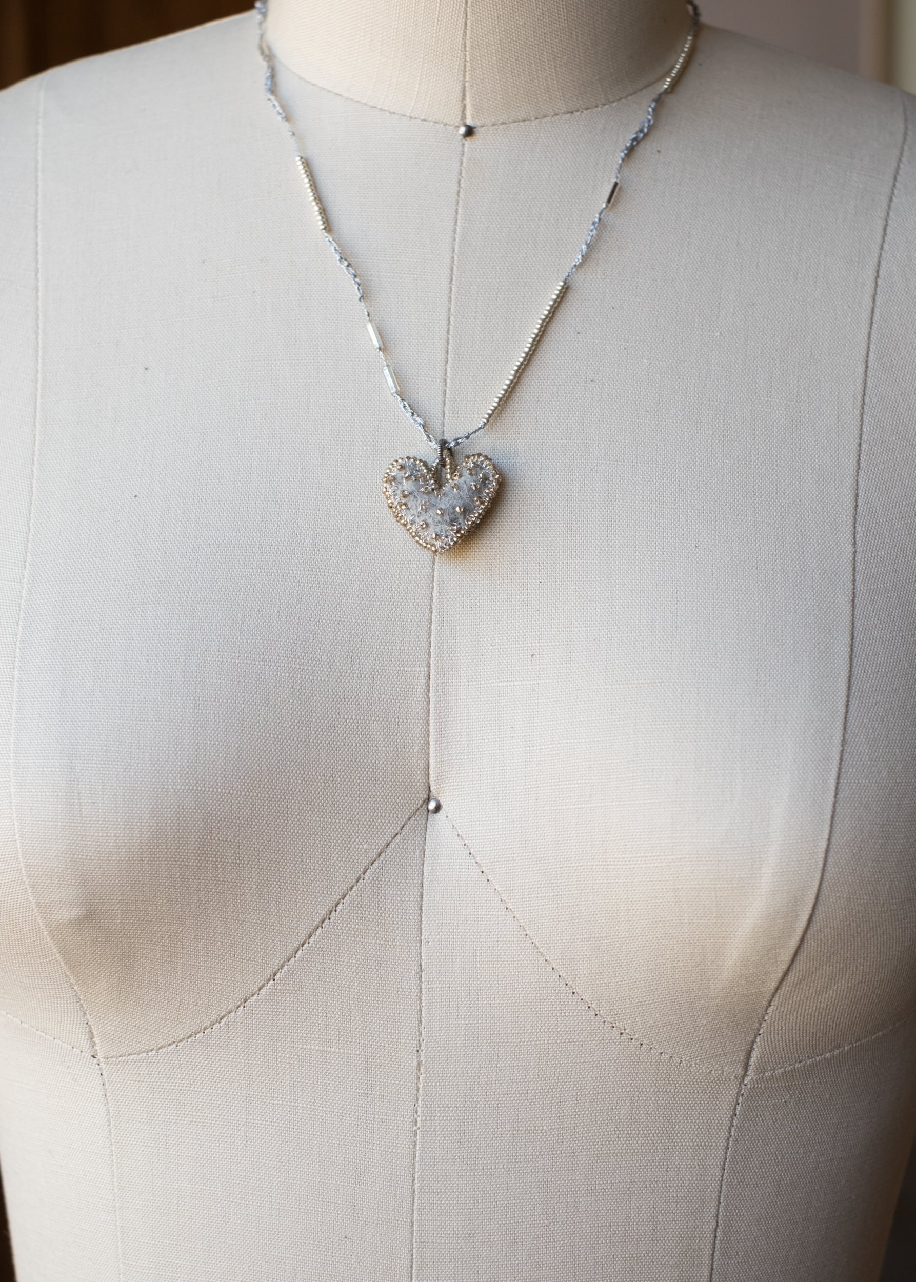 Petite Silver Gray Felt Heart Necklace by Atelier 363, photo e