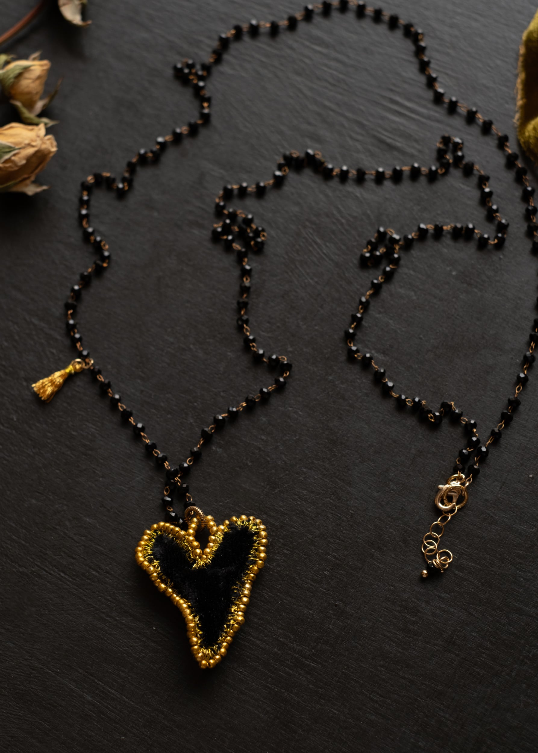Golden Eye Black Velvet Heart Necklace by Atelier 363, photo e