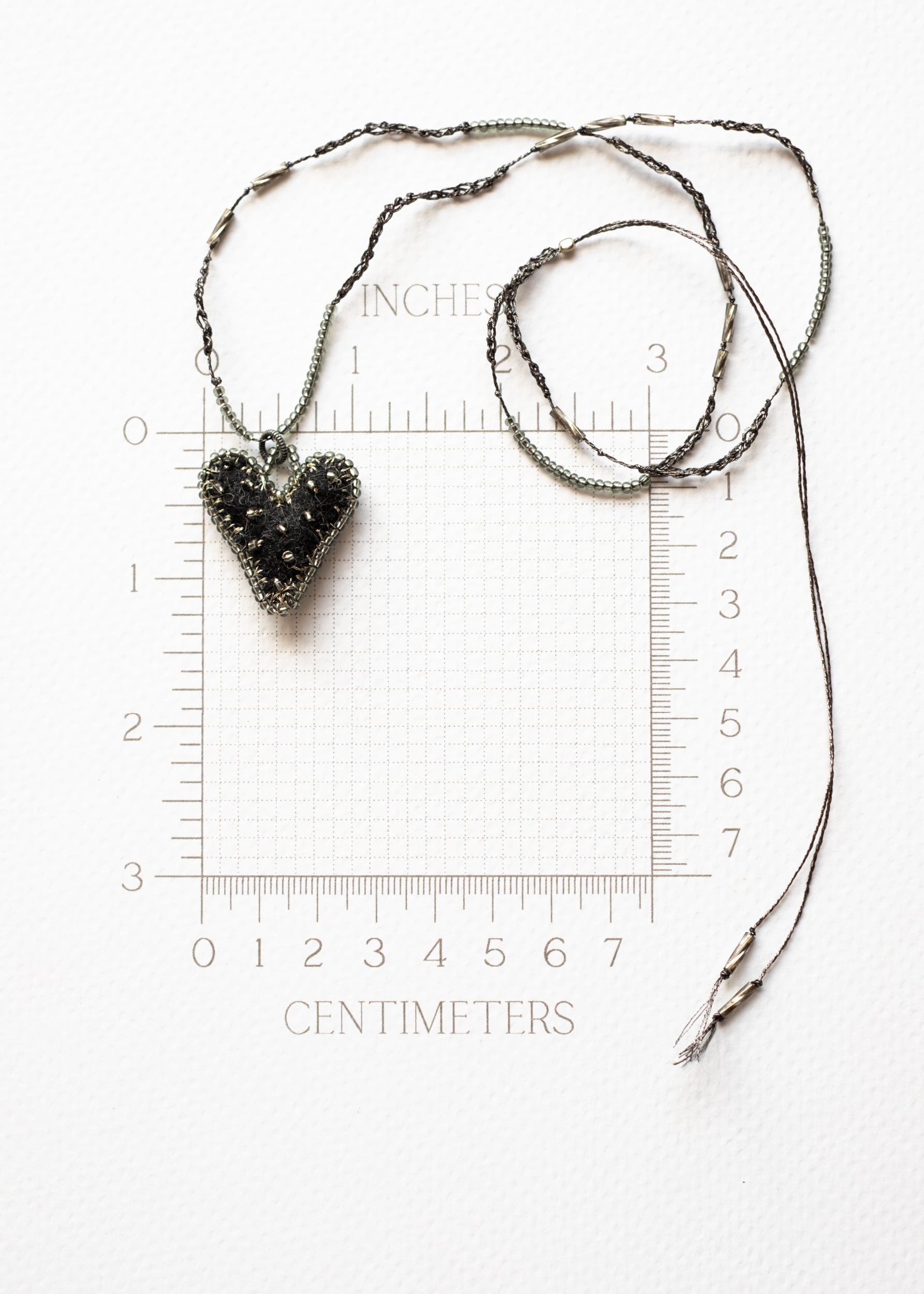 Petite Charcoal Felt Heart Necklace by Atelier 363, photo d
