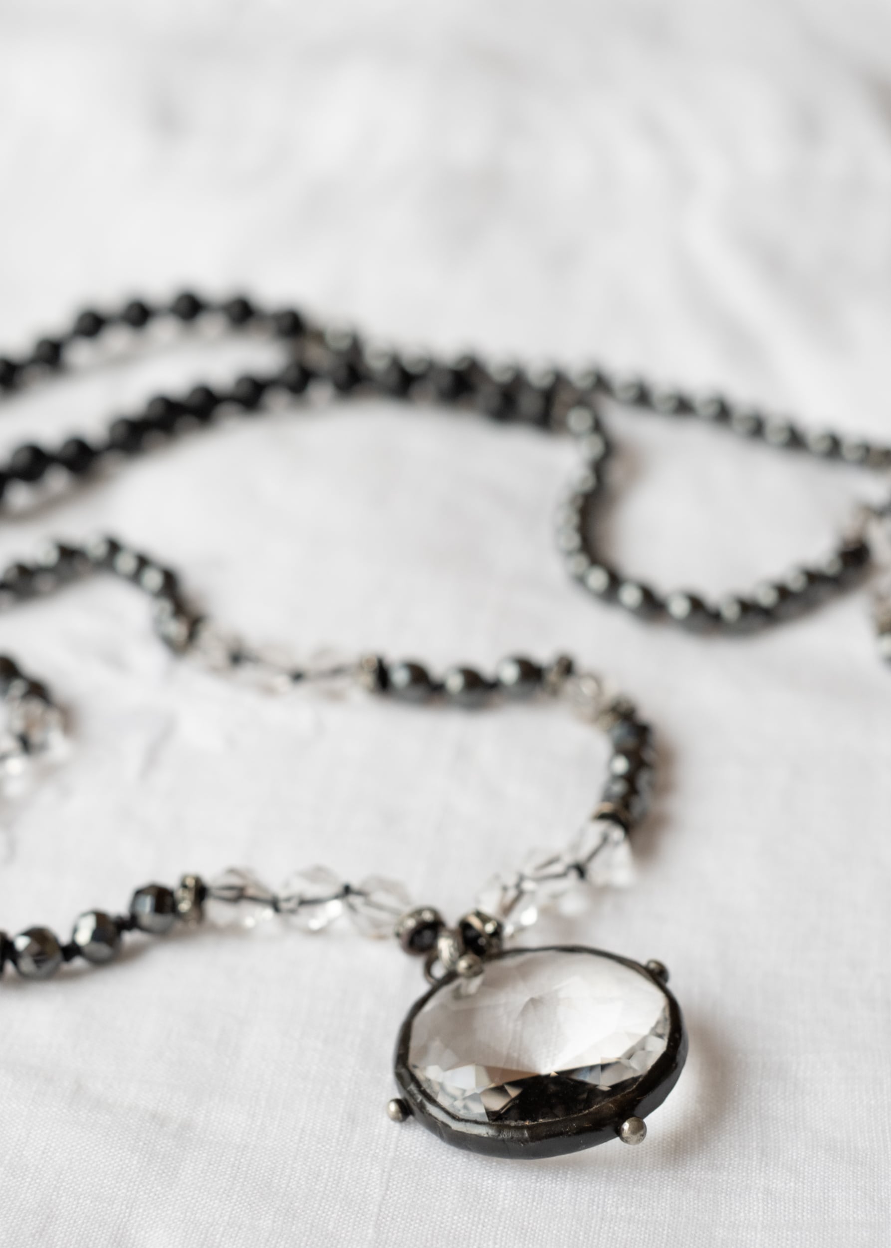 Lens of Clarity Mala Necklace by Atelier 363, photo d