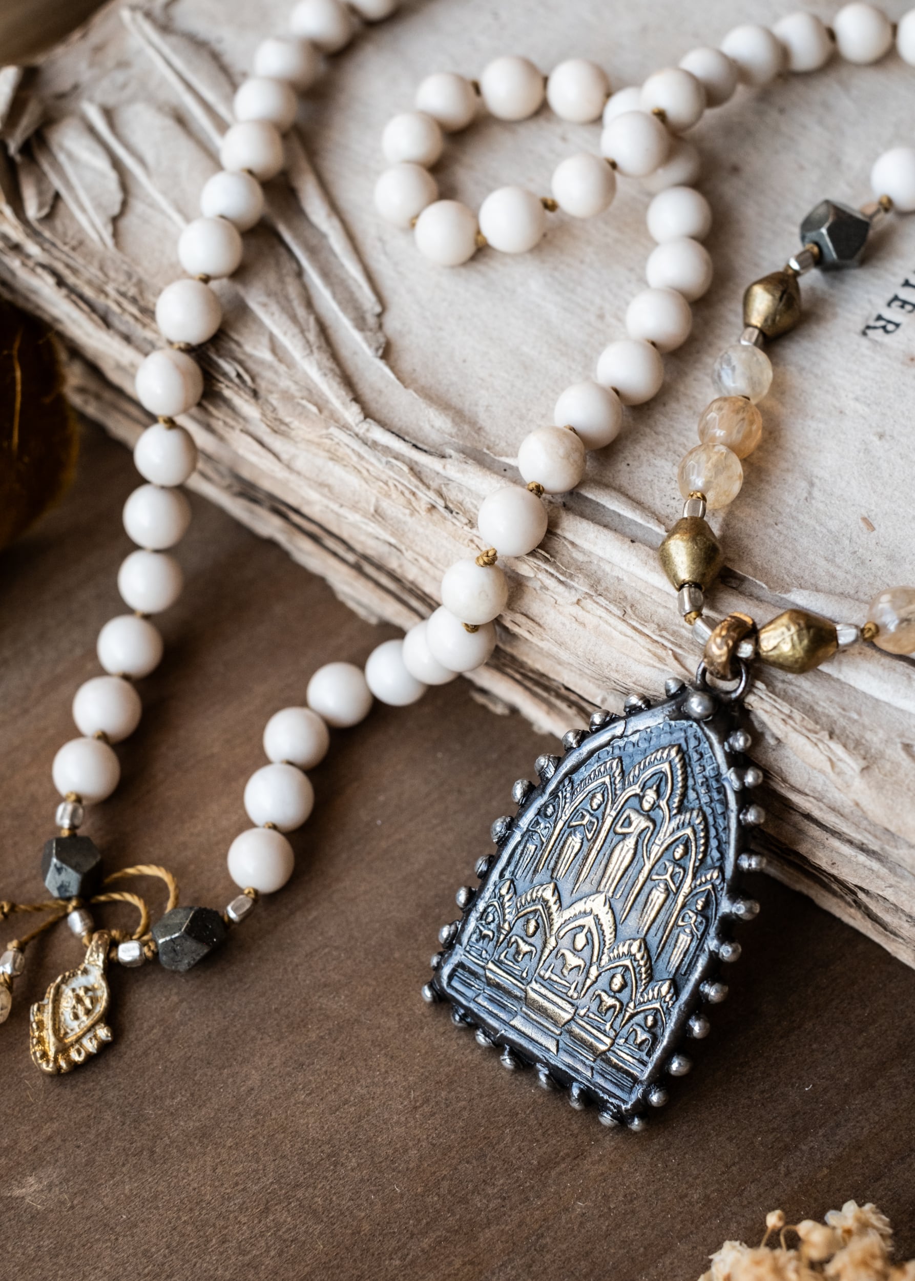 Sanctuary Mala Necklace by Atelier 363, photo d
