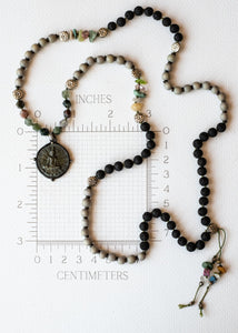 Grounded Spirit Mala by Atelier 363, photo d