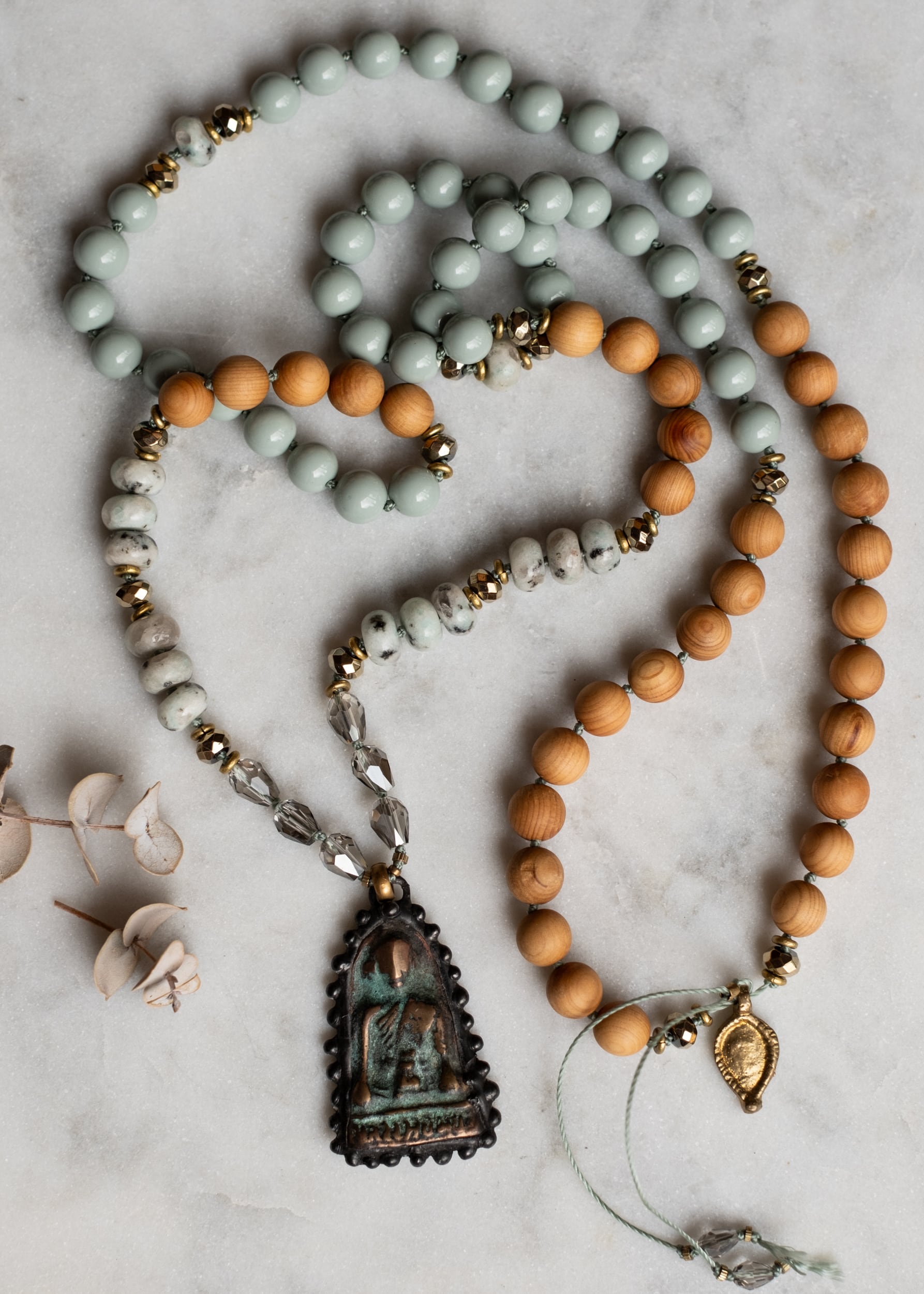Tranquil Buddha Amulet Mala Necklace by Atelier 363, photo d