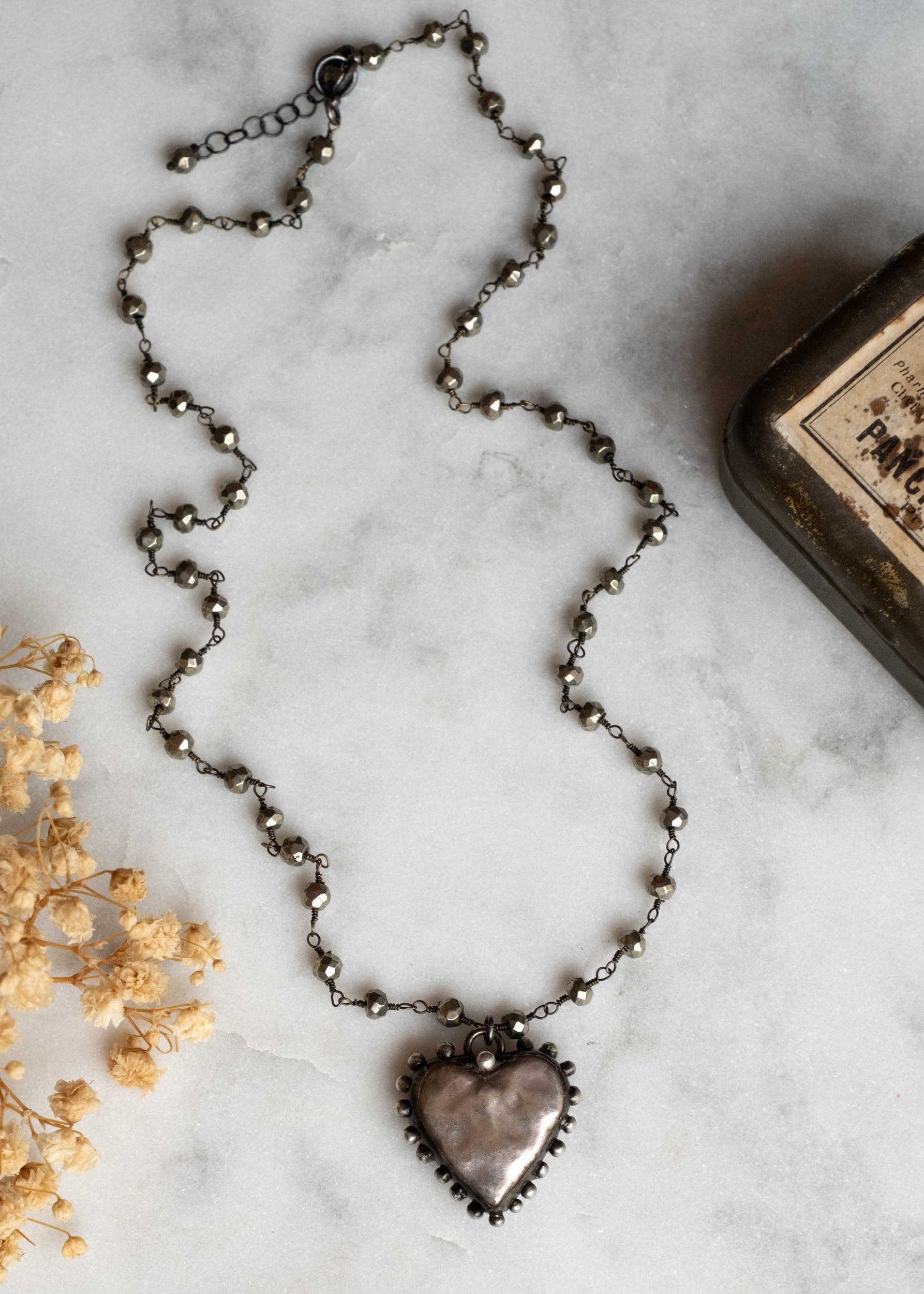 Divine Heart Necklace by Atelier 363, photo d