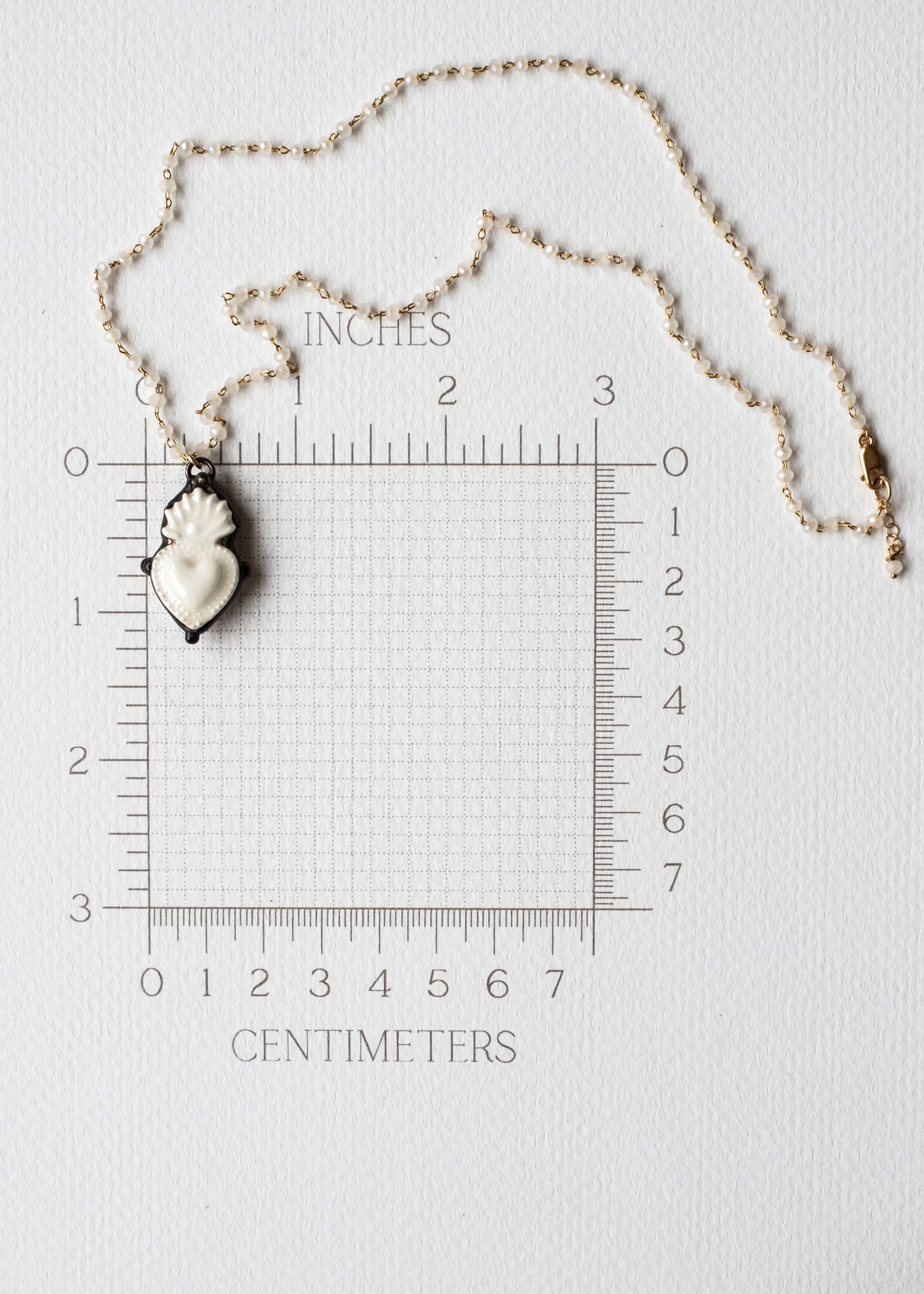 Burning Sacred Heart Necklace by Atelier 363, photo d
