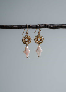 Angel's Whisper Earrings by Atelier 363, photo d