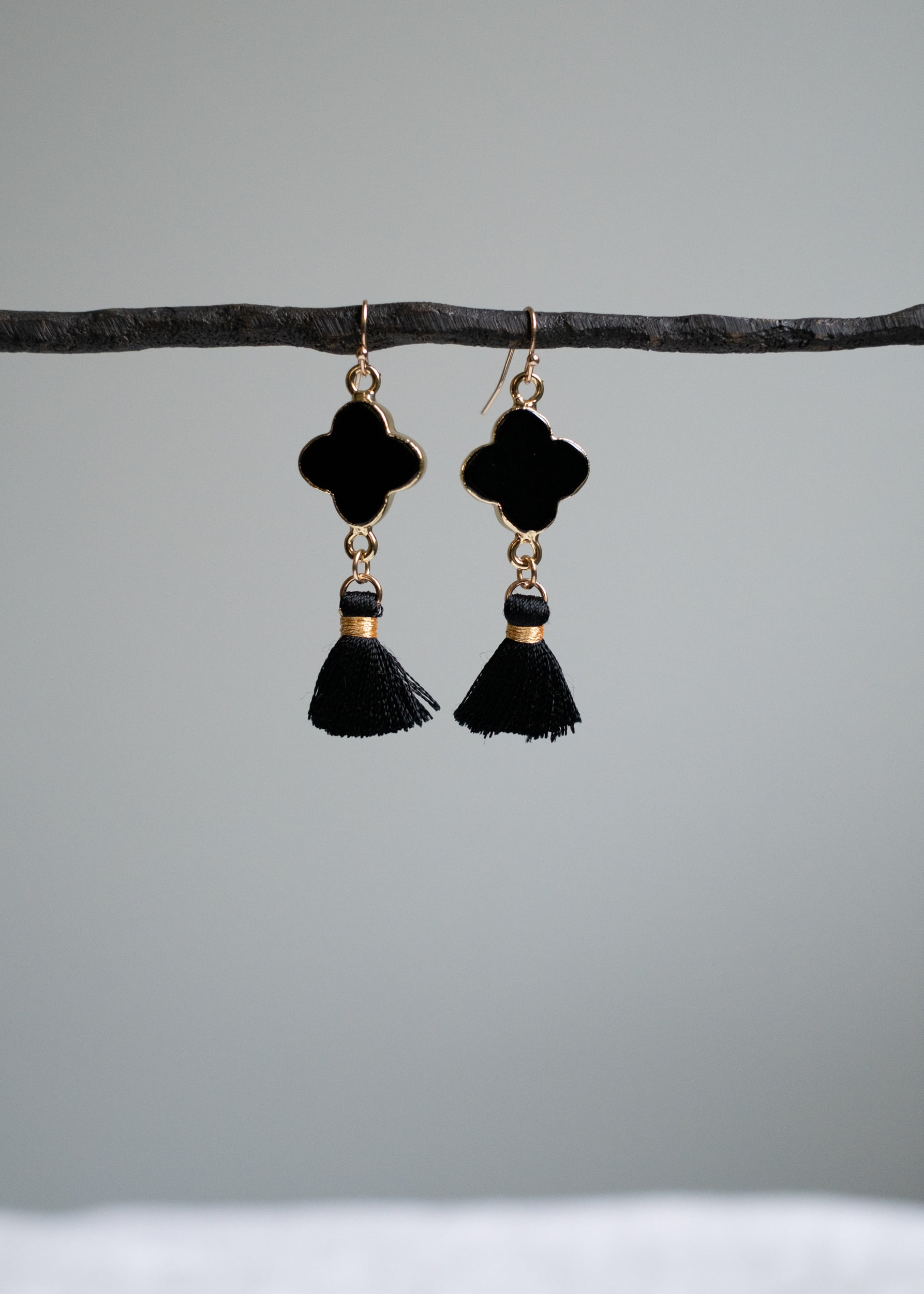 Night Clover Earrings by Atelier 363, photo d