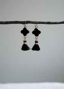 Night Clover Earrings by Atelier 363, photo d